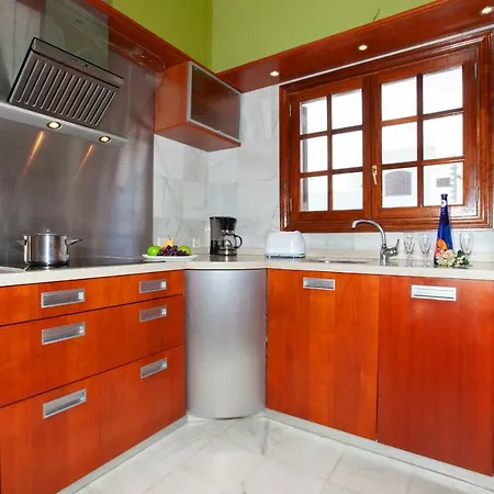 Nyaraló Hortensia *